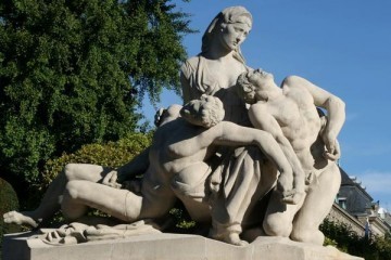 medium_medium_monument_aux_morts.jpg
