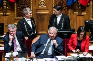 gerard-larcher-fauteuil-senat-960x600.jpg