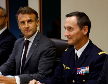 image_0931529_20251121_ob_616aa9_mandon-macron.png