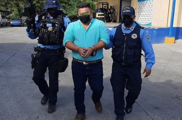 32e0d831ba85-6.-Honduras-arrest.jpg