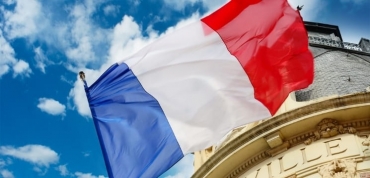 quelle-est-la-signification-du-drapeau-francais_745x360.jpg