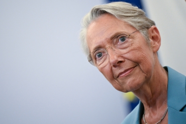 1766080-elisabeth-borne-la-ministre-de-l-education-nationale-le-dimanche-29-juin-2025.jpg