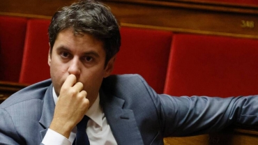 gabriel-attal-a-l-assemblee-nationale-a-paris-le-22-octobre-2024-1747763787_fa8bdcf2dd3762f8bdcf2dd37039bdv_.jpg