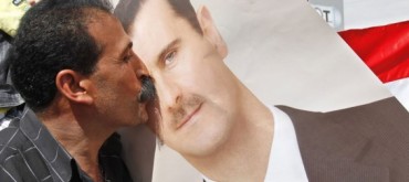 Portrait-de-Bachar-el-Assad_pics_809-565x252.jpg