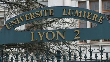 5edf626226f22_examens_annules_lyon_2_controles_a_la_maison-00_00_08_11-3656635.jpg