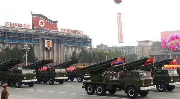 130326-coree-du-nord-missile-parade.jpg