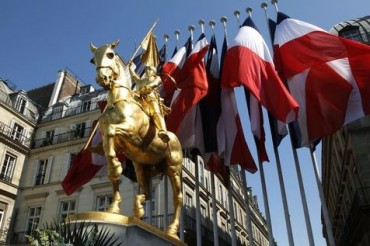 519194-the-statue-of-joan-of-arc-is-seen-during-a-gathering-of-royalists-and-nationalists-of-action-francai.jpg