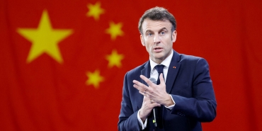 Emmanuel-Macron-apres-la-Chine-ses-propos-ne-passent-pas-aupres-des-Etats-Unis.jpeg
